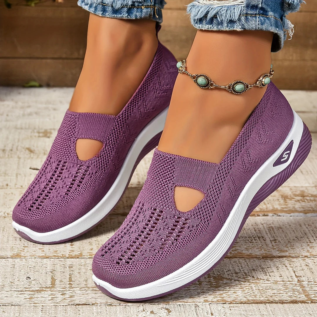 DELIKA | NON-SLIP SHOES