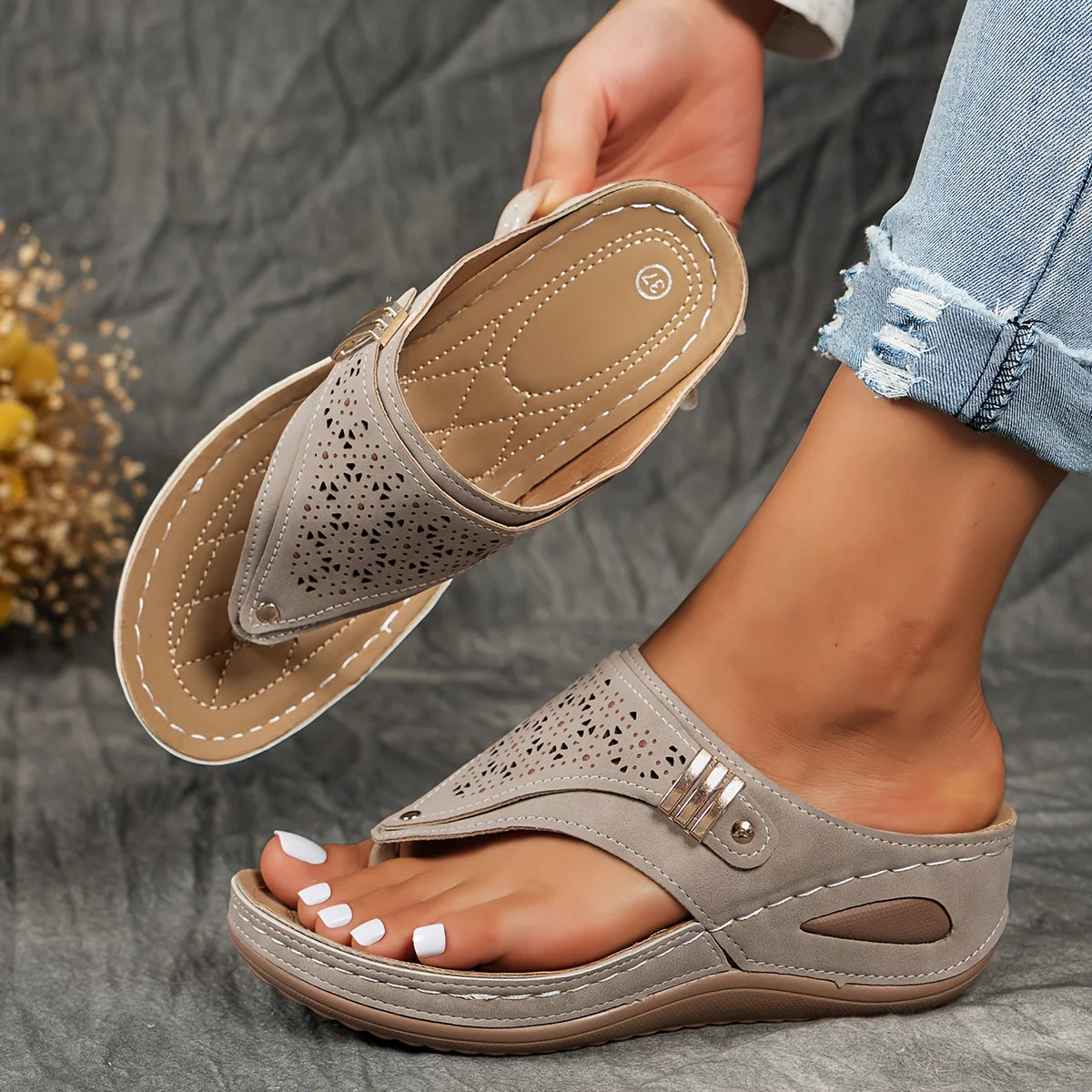 Melodi Sandal | Comfort and Style
