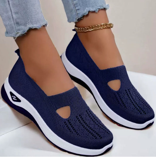 DELIKA | NON-SLIP SHOES