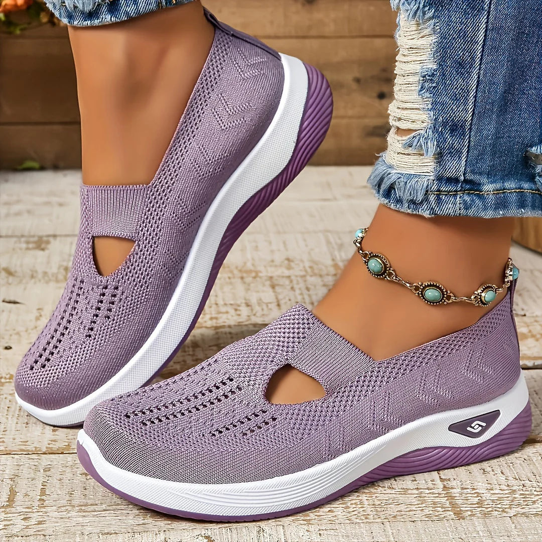 DELIKA | NON-SLIP SHOES