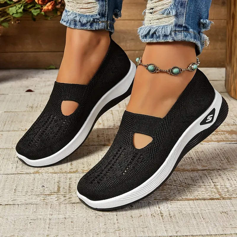 DELIKA | NON-SLIP SHOES